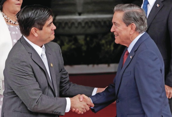 El presidente de Costa Rica, Carlos Alvarado, y el presidente de Panamá, Laurentino Cortizo El presidente de Costa Rica, Carlos Alvarado, y el presidente de Panamá, Laurentino Cortizo