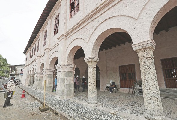 La restauración de la aduana de Portobelo espera estar terminada para el primer trimestre de 2023. La restauración de la aduana de Portobelo espera estar terminada para el primer trimestre de 2023.