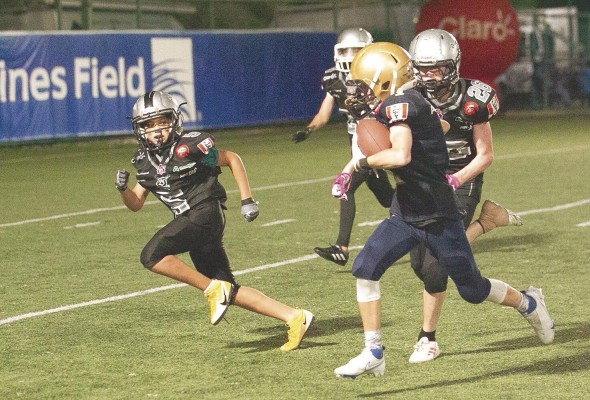 Liga de Football Americano que organiza el Club Kiwanis de Panamá. Liga de Football Americano que organiza el Club Kiwanis de Panamá.