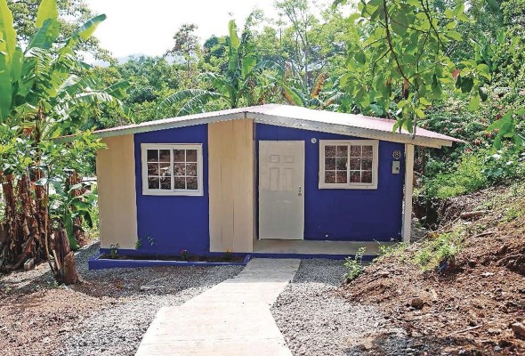 Las casas que son entregadas como soluciones habitacionales miden 41 metros cuadrados. Las casas que son entregadas como soluciones habitacionales miden 41 metros cuadrados.