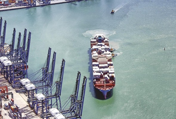 'El transbordo de carga es la base para el desarrollo del 'hub' logístico en Panamá' 'El transbordo de carga es la base para el desarrollo del 'hub' logístico en Panamá'
