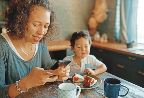 Como mamá, y también emprendedora, puedo asegurar que la clave de este éxito fue conciliar el entorno familiar y la esfera laboral, para lograr un punto de equilibrio. Como mamá, y también emprendedora, puedo asegurar que la clave de este éxito fue conciliar el entorno familiar y la esfera laboral, para lograr un punto de equilibrio.