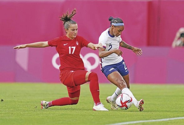 La victoria 1-0 de la Selección de Canadá sobre la de Estados Unidos en la semifinal de Tokio 2020, alteró las pretensiones estadounidenses de alargar su reinado en el fútbol femenino desde 2019, sumándole el oro olímpico de Tokio 2020. La victoria 1-0 de la Selección de Canadá sobre la de Estados Unidos en la semifinal de Tokio 2020, alteró las pretensiones estadounidenses de alargar su reinado en el fútbol femenino desde 2019, sumándole el oro olímpico de Tokio 2020.