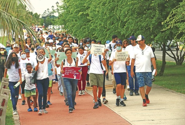 La Marcha por la Ciencia se realiza cada mes de abril. La Marcha por la Ciencia se realiza cada mes de abril.