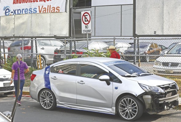 La falta de estacionamientos públicos resta competitividad al país La falta de estacionamientos públicos resta competitividad al país