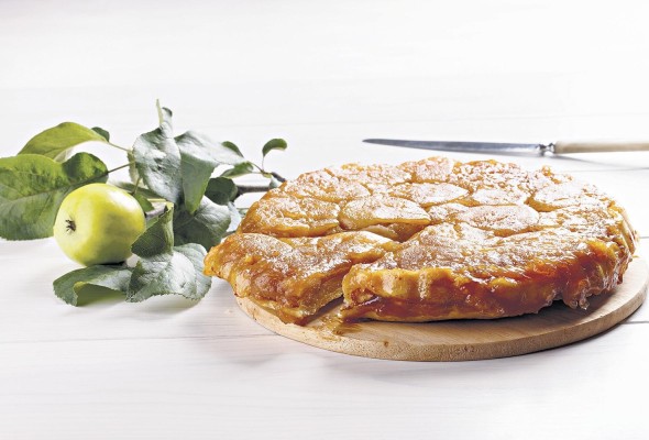 La Tarte Tatin se prepara de forma invertida. La Tarte Tatin se prepara de forma invertida.