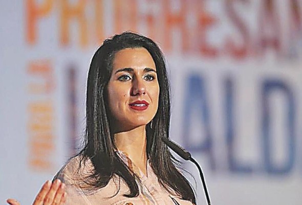 Michelle Muschett, entonces viceministra de Desarrollo Social de Panamá y quien fue designada nueva directora del Pnud en Latinoamérica y el Caribe. Michelle Muschett, entonces viceministra de Desarrollo Social de Panamá y quien fue designada nueva directora del Pnud en Latinoamérica y el Caribe.