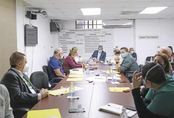 Auroridades de salud y gremios médicos sostuvieron una reunión ayer. Auroridades de salud y gremios médicos sostuvieron una reunión ayer.
