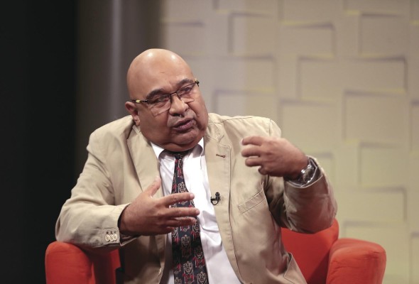 Prof. Euclides Tapia: 'En una guerra global, el Tratado de Neutralidad del Canal es papel mojado' Prof. Euclides Tapia: 'En una guerra global, el Tratado de Neutralidad del Canal es papel mojado'