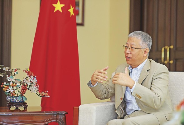 Wei Qiang: 'El desarrollo chino no es una amenaza ni atenta contra los intereses de nadie' Wei Qiang: 'El desarrollo chino no es una amenaza ni atenta contra los intereses de nadie'