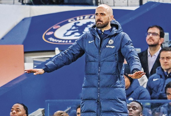 El técnico interino del Chelsea Bruno Saltor El técnico interino del Chelsea Bruno Saltor