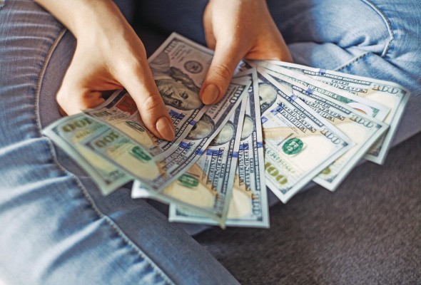 Con pequeños trucos y conocimientos puedes ajustar tus finanzas. Con pequeños trucos y conocimientos puedes ajustar tus finanzas.
