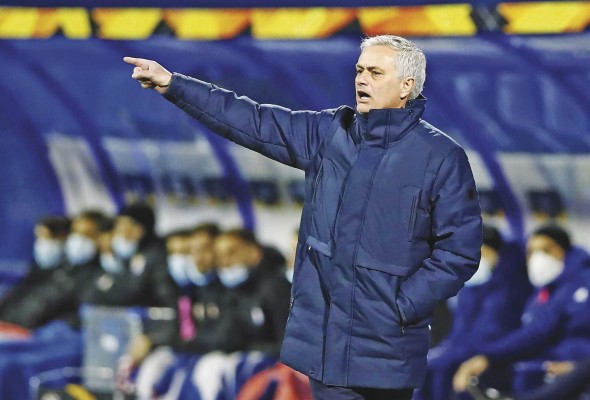 Mourinho dirigió al Tottenham Hotspur de la Premier League hasta el 19 de abril de 2021. Mourinho dirigió al Tottenham Hotspur de la Premier League hasta el 19 de abril de 2021.