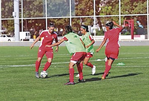 Así transcurrió el primer entrenamiento femenino del año. Así transcurrió el primer entrenamiento femenino del año.