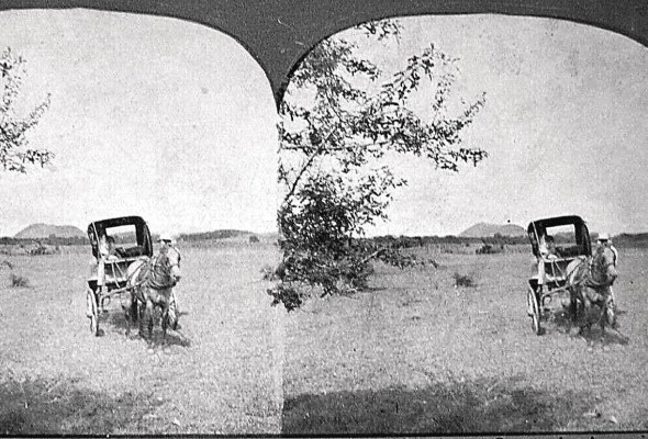 Mirando a través de las sabanas; Ancón a la distancia. Mirando a través de las sabanas; Ancón a la distancia.