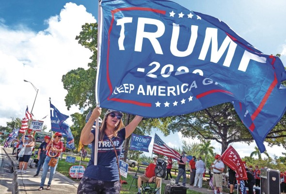 Actualmente, la población cubanoamericana es la que más se inclina en apoyar a Trump con una presencia de jóvenes dominicanos, colombianos y venezolanos. Actualmente, la población cubanoamericana es la que más se inclina en apoyar a Trump con una presencia de jóvenes dominicanos, colombianos y venezolanos.