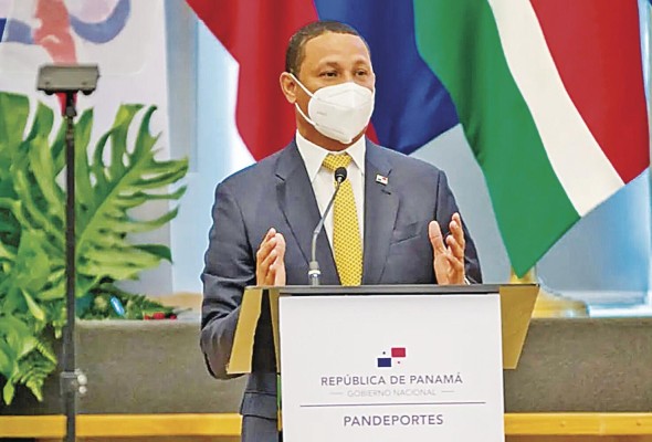 El director general de Pandeportes, Héctor Brands, durante la actividad en la sede del Parlamento Latinoamericano. El director general de Pandeportes, Héctor Brands, durante la actividad en la sede del Parlamento Latinoamericano.