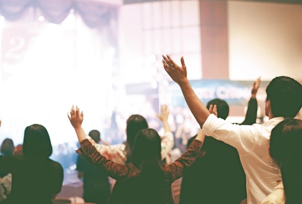 'Los feligreses deben tener su mirada en Jesús, en las escrituras', dice Ureña. 'Los feligreses deben tener su mirada en Jesús, en las escrituras', dice Ureña.
