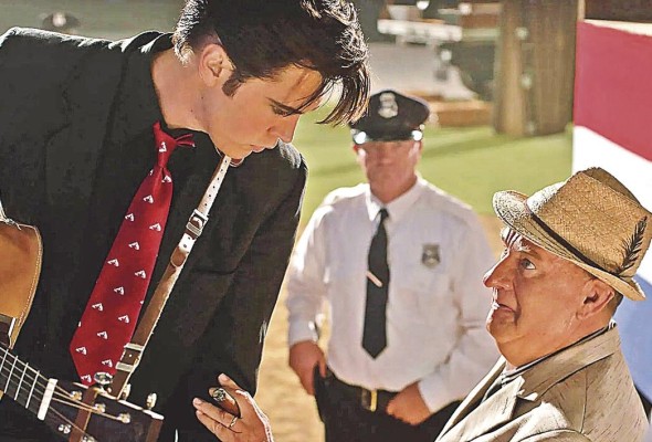 La mezcla de música moderna con los clásicos de Presley muestran su versatilidad en diversos géneros. La mezcla de música moderna con los clásicos de Presley muestran su versatilidad en diversos géneros.