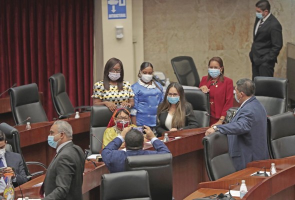 Pleno de la Asamblea Nacional de Diputados, durante la discusión. Pleno de la Asamblea Nacional de Diputados, durante la discusión.