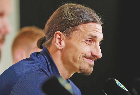 Zlatan Ibrahimovic es delantero del Milán y exjugador del París Saint Germain Zlatan Ibrahimovic es delantero del Milán y exjugador del París Saint Germain