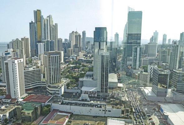 Panamá ha sido incluida en la lista del GAFI y de la Unión Europea (UE). Panamá ha sido incluida en la lista del GAFI y de la Unión Europea (UE).