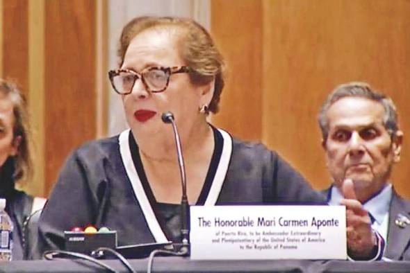 El comité del Senado de EE.UU. celebró audiencia para la nominación de Mari Carmen Aponte. El comité del Senado de EE.UU. celebró audiencia para la nominación de Mari Carmen Aponte.