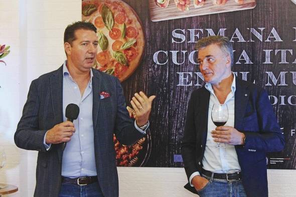 Flavio Andreatta, sumiller; y Valentino Sciotti, presidente del grupo Fantini. Flavio Andreatta, sumiller; y Valentino Sciotti, presidente del grupo Fantini.
