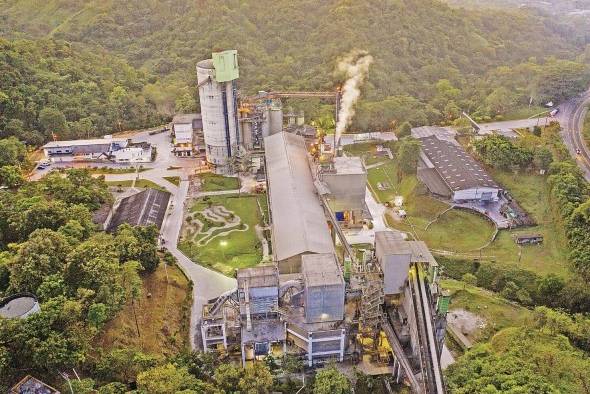 Imagen de la planta de cemento en la provincia de Colón. Imagen de la planta de cemento en la provincia de Colón.