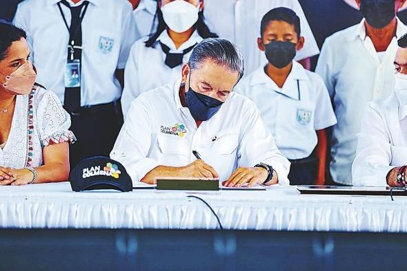 El Consejo de Gabinete se realizó en El Cacao, en Capira. El Consejo de Gabinete se realizó en El Cacao, en Capira.