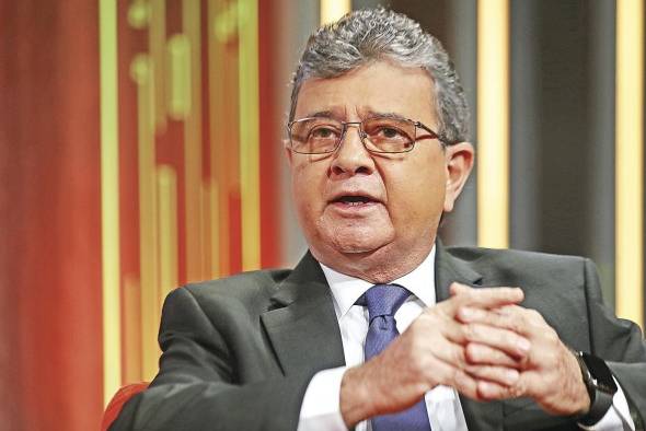 Oscar Vallarino: 'Se requiere de una Autoridad del Agua similar a la del Canal de Panamá' Oscar Vallarino: 'Se requiere de una Autoridad del Agua similar a la del Canal de Panamá'