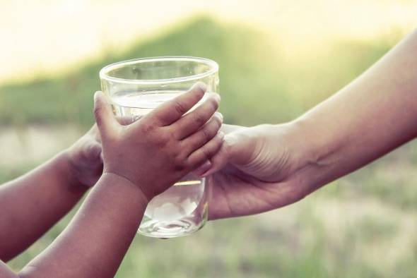 El 28 de julio de 2010, la Asamblea General de las Naciones Unidas reconoció explícitamente el derecho humano al agua y al saneamiento. El 28 de julio de 2010, la Asamblea General de las Naciones Unidas reconoció explícitamente el derecho humano al agua y al saneamiento.
