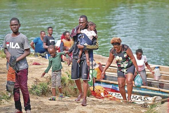 El número de niños migrantes sigue en aumento, al igual que los riesgos de los que pueden ser víctimas. El número de niños migrantes sigue en aumento, al igual que los riesgos de los que pueden ser víctimas.