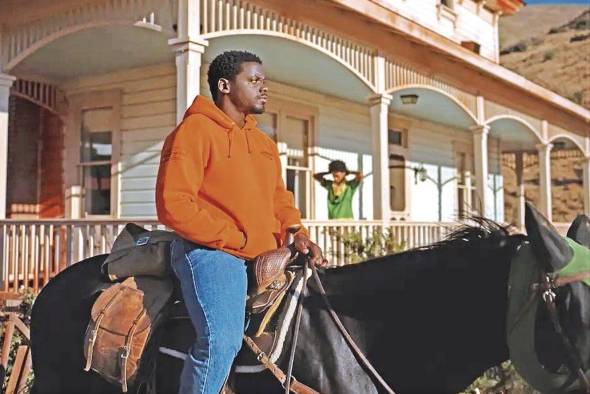 Daniel Kaluuya y Keke Palmer encabezan la cinta como Otis Jr. y Emerald Daniel Kaluuya y Keke Palmer encabezan la cinta como Otis Jr. y Emerald