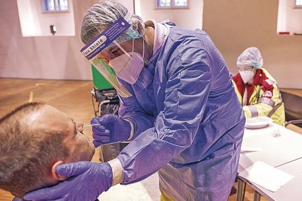 Vacunas: expertos reiteran su importancia frente a la nueva variante Vacunas: expertos reiteran su importancia frente a la nueva variante