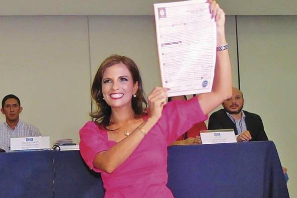 Diputada Ana Giselle Rosas Diputada Ana Giselle Rosas