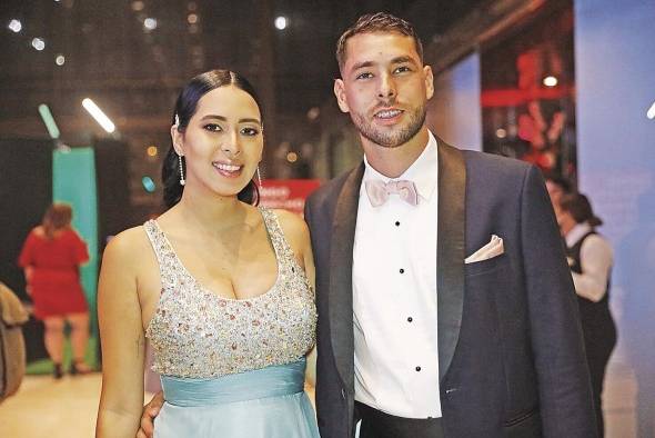 Marlyn Matos, Enrique Barrios Marlyn Matos, Enrique Barrios