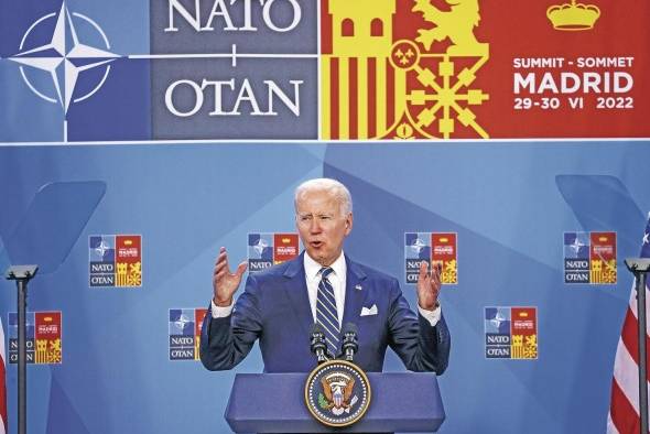 El presidente de los Estados Unidos, Joe Biden, durante la rueda de prensa ofrecida en la segunda jornada de la cumbre de la OTAN que se celebra este jueves en el recinto de Ifema, en Madrid. El presidente de los Estados Unidos, Joe Biden, durante la rueda de prensa ofrecida en la segunda jornada de la cumbre de la OTAN que se celebra este jueves en el recinto de Ifema, en Madrid.