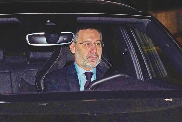 Bartomeu no quiso arriesgarse a ser el primer presidente de la historia del Barça que se viera forzado a dimitir por un voto de censura. Bartomeu no quiso arriesgarse a ser el primer presidente de la historia del Barça que se viera forzado a dimitir por un voto de censura.