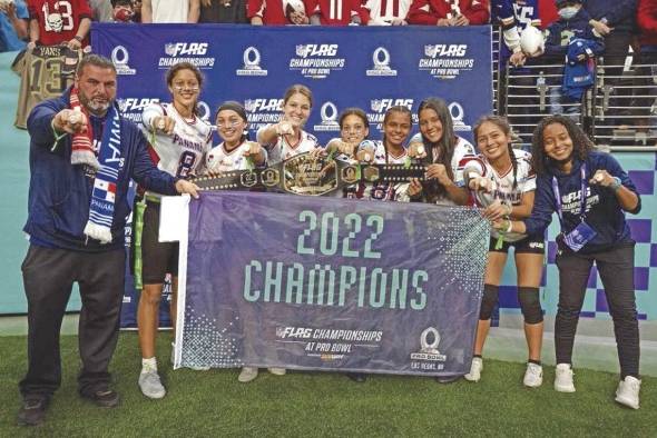 El 1 de febrero las chicas de la selección de Panamá, White y Red, sub-17 viajaron a Las Vegas. El 1 de febrero las chicas de la selección de Panamá, White y Red, sub-17 viajaron a Las Vegas.