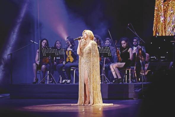 Erika Ender brilló en la celebración de sus 30 años de carrera artística Erika Ender brilló en la celebración de sus 30 años de carrera artística