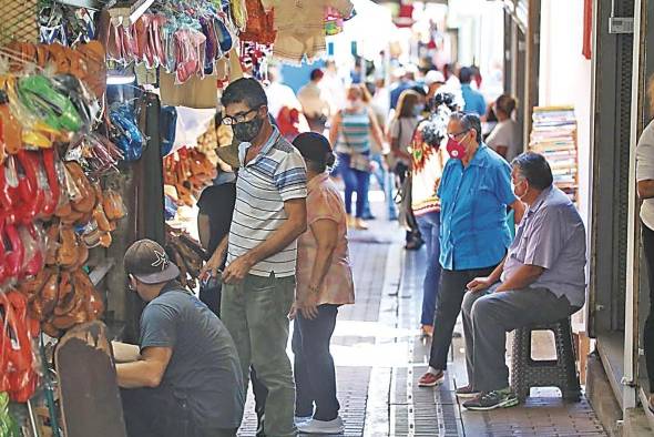 Con la llegada de la pandemia, la informalidad se ubicó en 47,1% y el desempleo en 11,3%, a octubre 2021. Con la llegada de la pandemia, la informalidad se ubicó en 47,1% y el desempleo en 11,3%, a octubre 2021.