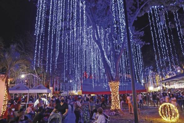 La celebración decembrina implica las típicas luminarias, lo que también nos llama a buscar alternativas de sostenibilidad. La celebración decembrina implica las típicas luminarias, lo que también nos llama a buscar alternativas de sostenibilidad.