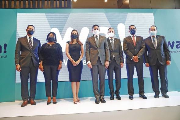 Renato Muñoz, Ileana Moló, Milagros Ramos, José Gabriel Carrizo, Juan Melillo, Germán Rosón y Amaury Castillo. Renato Muñoz, Ileana Moló, Milagros Ramos, José Gabriel Carrizo, Juan Melillo, Germán Rosón y Amaury Castillo.