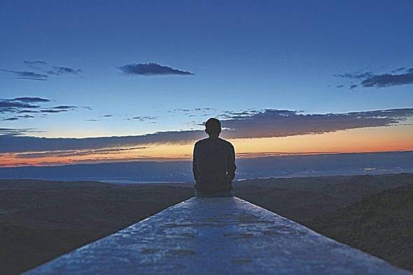 Nunca tuvimos la oportunidad de elegir qué creer y qué no creer. Nunca tuvimos la oportunidad de elegir qué creer y qué no creer.