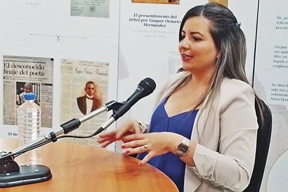 Melany Varela Gómez busca una curul por el partido Realizando Metas. Melany Varela Gómez busca una curul por el partido Realizando Metas.