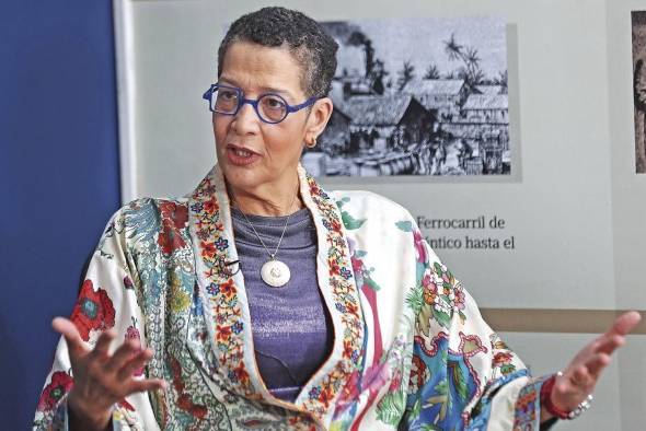 Asma Chaabi, la primera mujer alcaldesa en la historia de Marruecos, durante la entrevista con 'La Estrella de Panamá'. Asma Chaabi, la primera mujer alcaldesa en la historia de Marruecos, durante la entrevista con 'La Estrella de Panamá'.