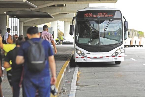 El sistema de monitoreo de buses que adquirió la empresa, cuando era privada y que heredó, está obsoleto. El sistema de monitoreo de buses que adquirió la empresa, cuando era privada y que heredó, está obsoleto.