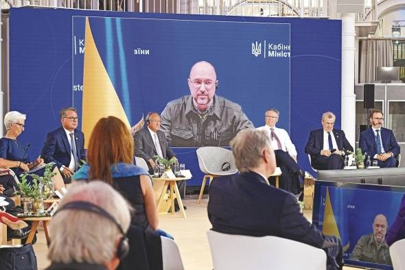 El G7 moviliza 19.800 millones de dólares de ayudas a Ucrania en 2022 El G7 moviliza 19.800 millones de dólares de ayudas a Ucrania en 2022