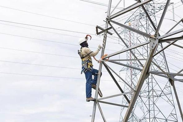 Los pliegos tarifarios de las empresas distribuidoras Elektra Noreste (Ensa) y Naturgy establece un aumento de aproximadamente del 5% a 20% respectivamente. Los pliegos tarifarios de las empresas distribuidoras Elektra Noreste (Ensa) y Naturgy establece un aumento de aproximadamente del 5% a 20% respectivamente.